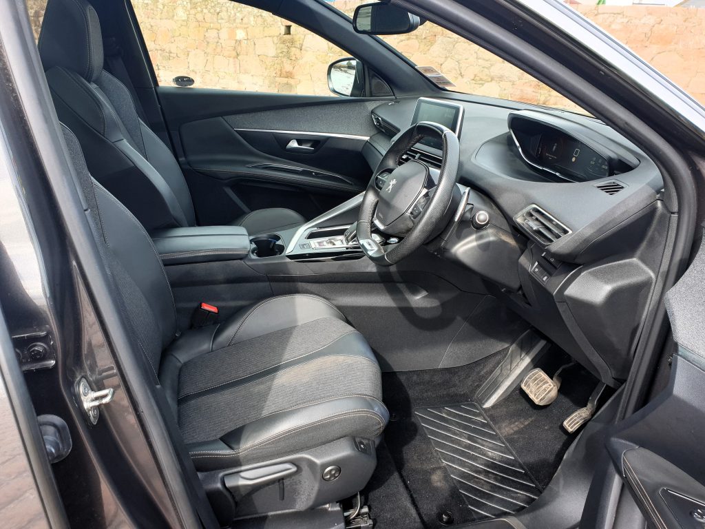 0 Peugeot - View 2