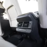 0 Landrover - Thumbnail 2
