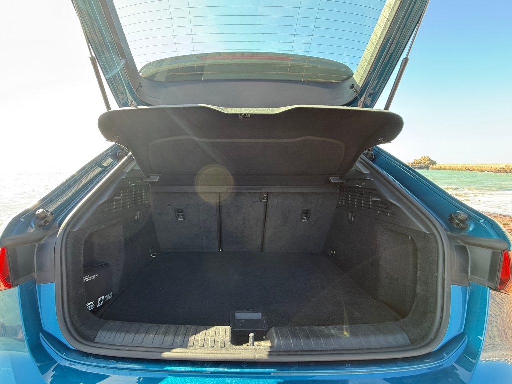 0 Audi - View 4