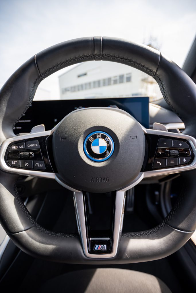 0 BMW - View 13