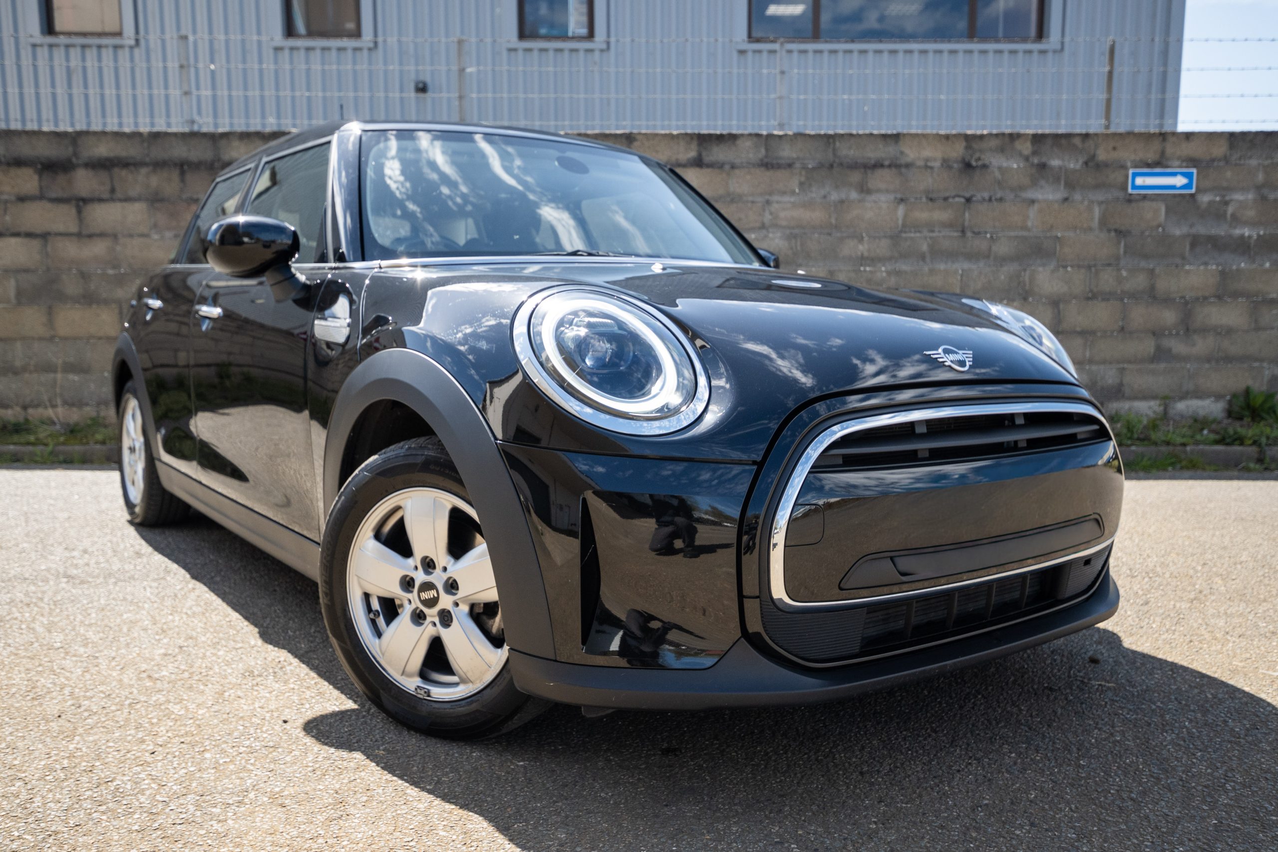 Mini