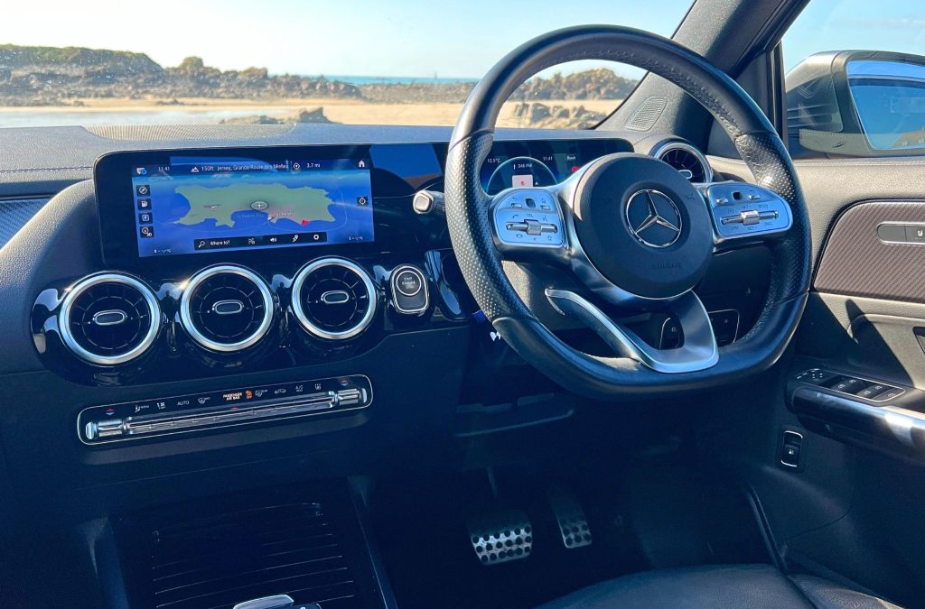 0 Mercedes-Benz - View 9
