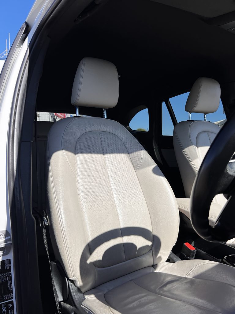 0 BMW - View 5