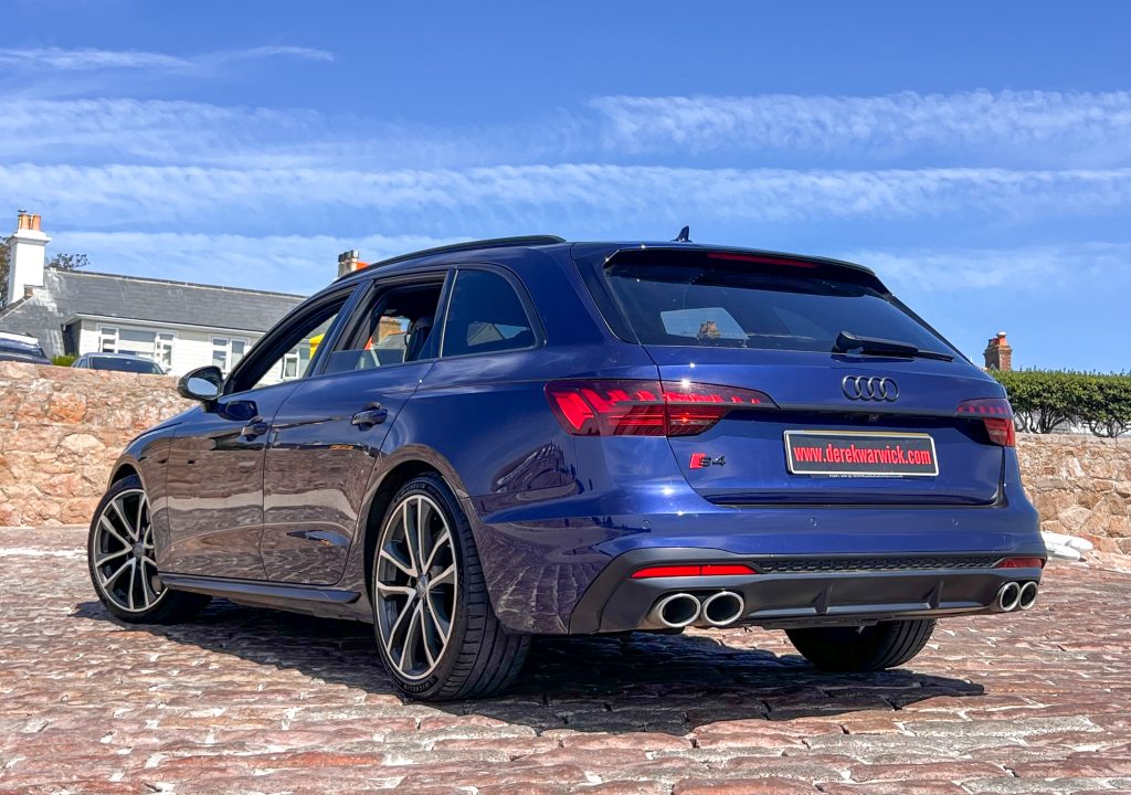 0 Audi - View 2