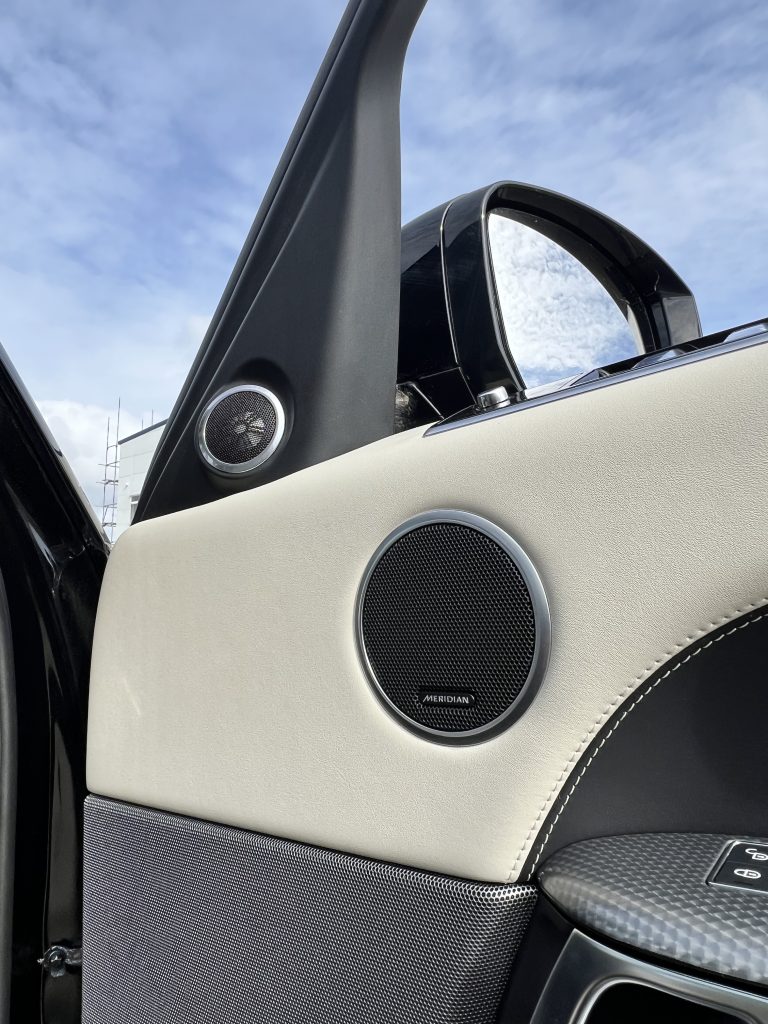0 Land Rover - View 6