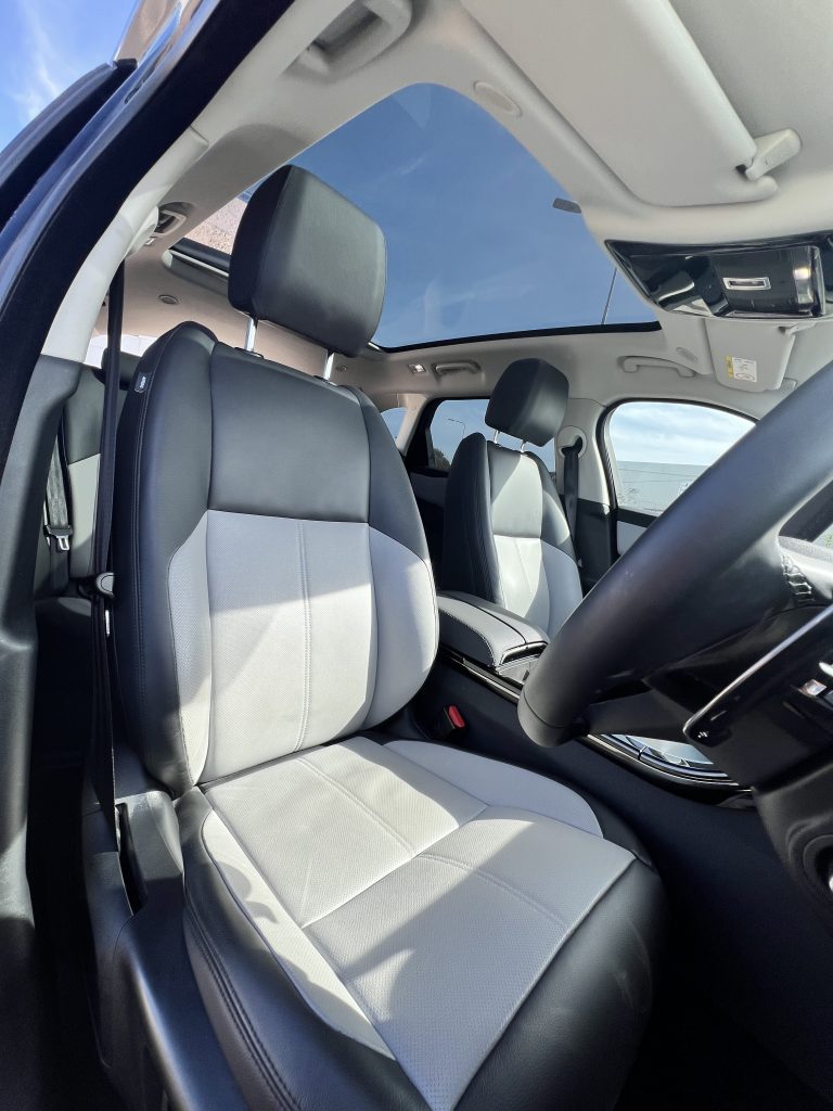 0 Land Rover - View 5