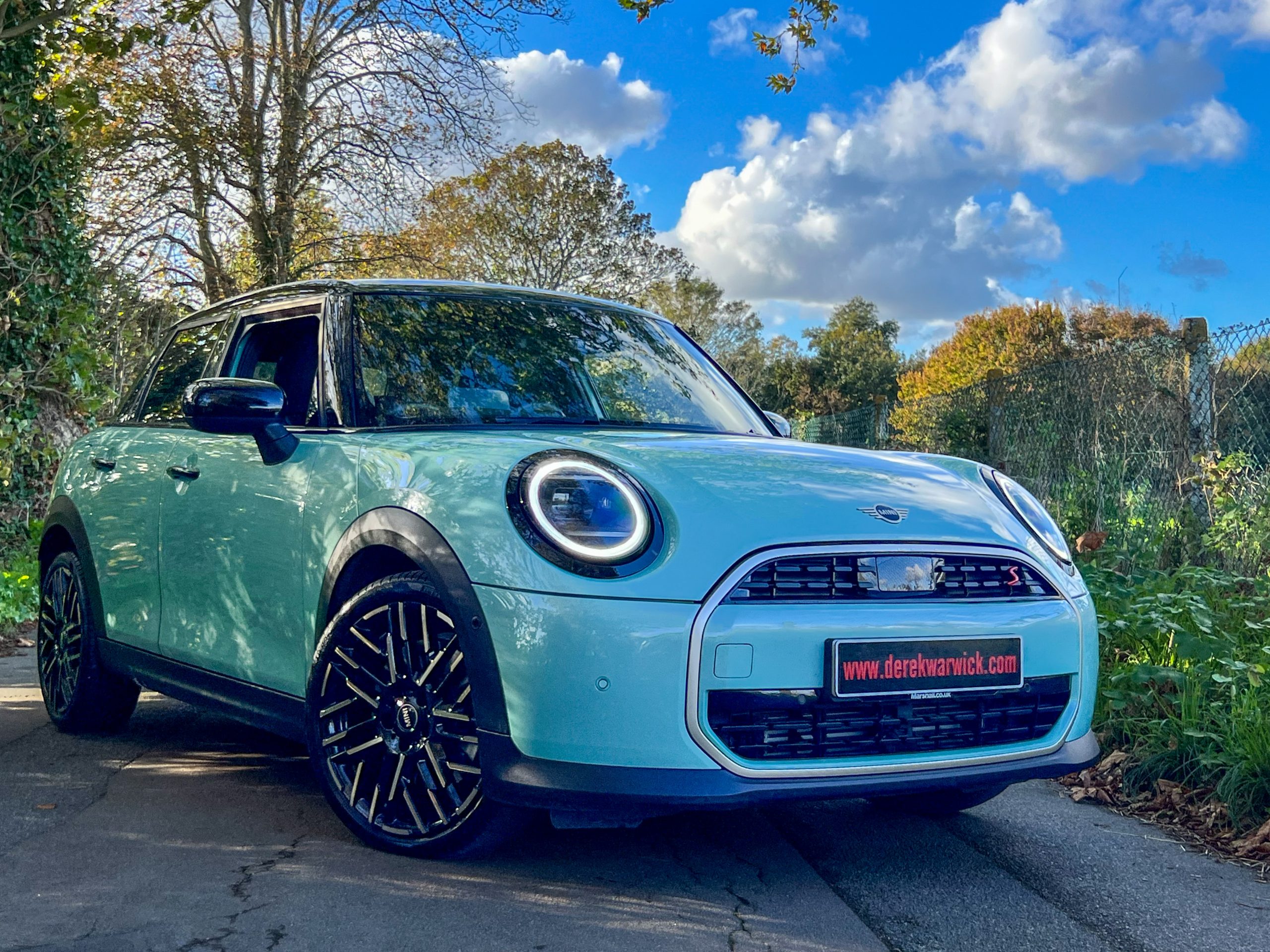 Mini